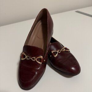 Naturalizer loafers -- burgundy leather, low heeled, size 8